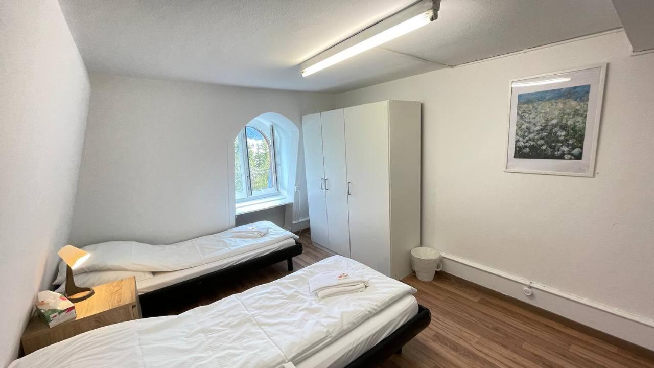 Villa Zentrum Haus Davos Buitenkant foto