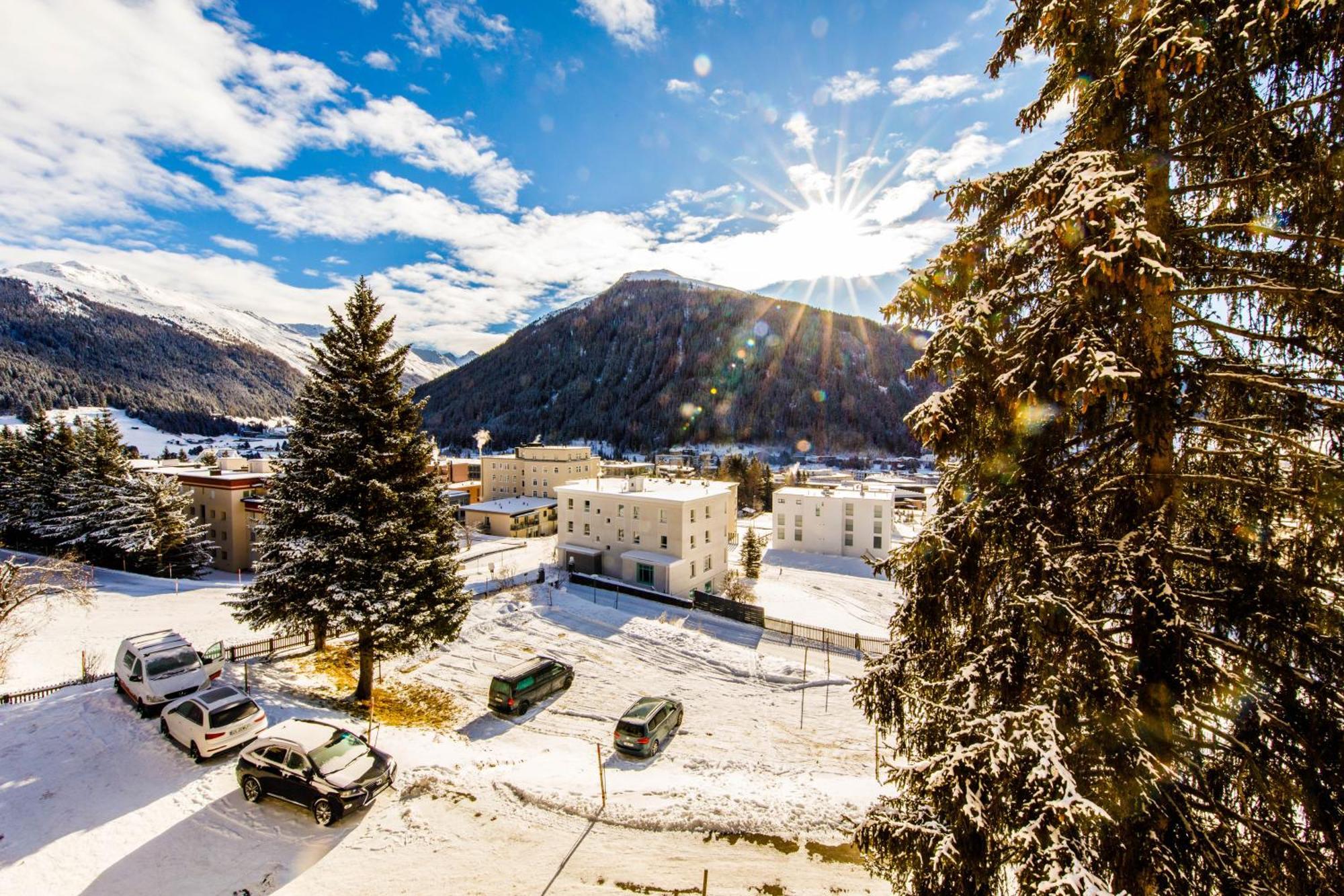 Villa Zentrum Haus Davos Buitenkant foto